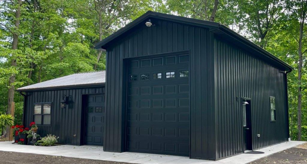 Post frame building
